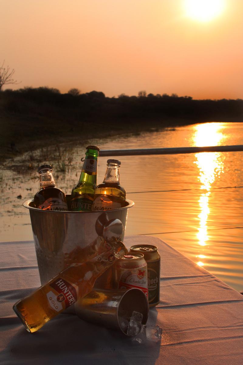 Mziki Safari Lodge Beestekraal (Madibeng) Exterior foto