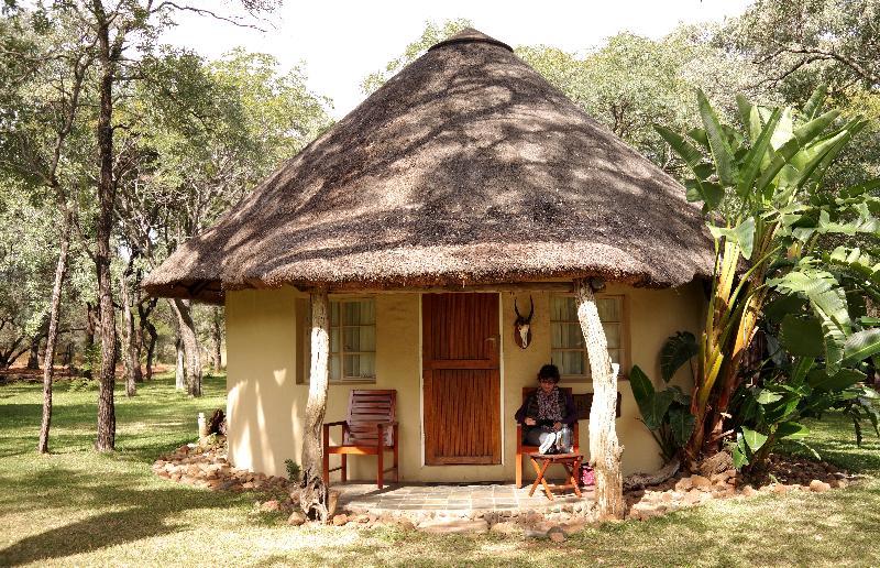 Mziki Safari Lodge Beestekraal (Madibeng) Exterior foto